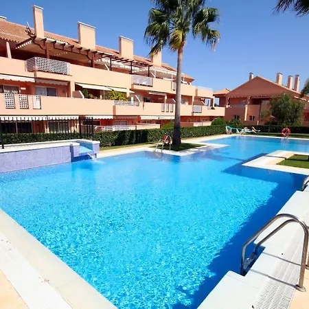 Amazing Modern Next To Pool. Appartement *